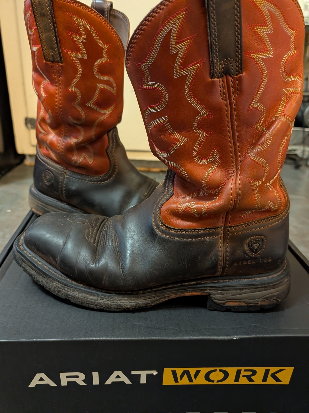 Ariat Men's WorkHog Wide Square Toe 10D Steel Toe Western Style Work Boots